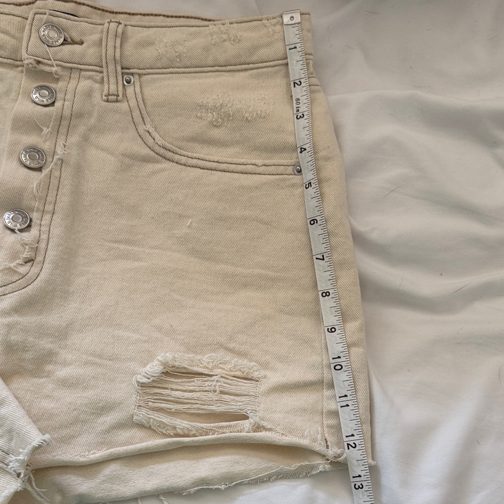 Wild Fable High Waisted Cream Cut Off Shorts Women’s Size 6 - Picture 7 of 7